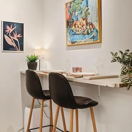Appartamento New! Modern And Comfy City Apt!